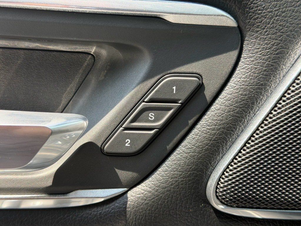 Used 2020 RAM 1500 Laramie AWD/4WD image 12