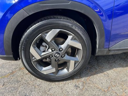Used 2025 Hyundai Venue SEL FWD image 35