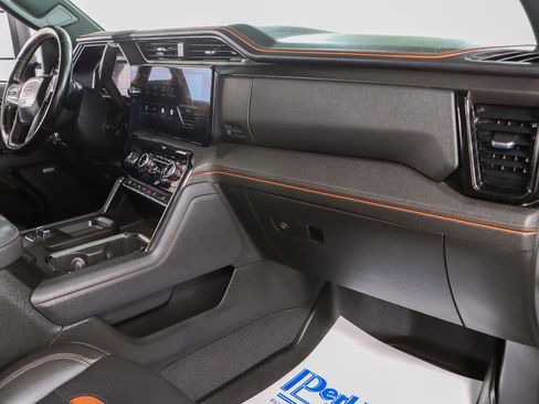 Used 2024 GMC Sierra 2500 AT4 w/ AT4 Premium Plus Package image 30