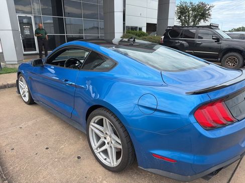 Used 2021 Ford Mustang GT Premium w/ Equipment Group 401A RWD image 3