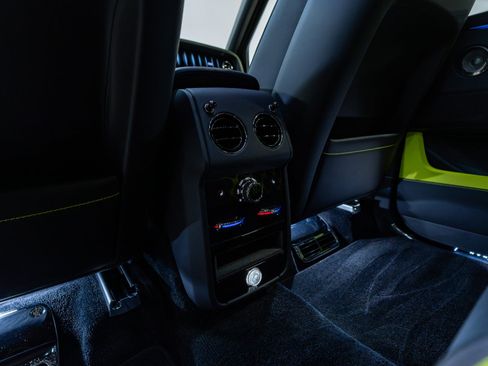 Used 2025 Rolls-Royce Cullinan Black Badge image 23