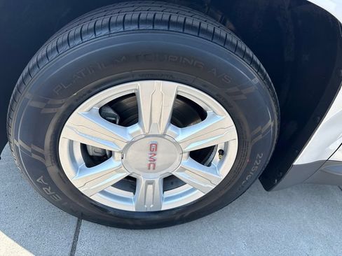 Used 2015 GMC Terrain SLE AWD/4WD image 16