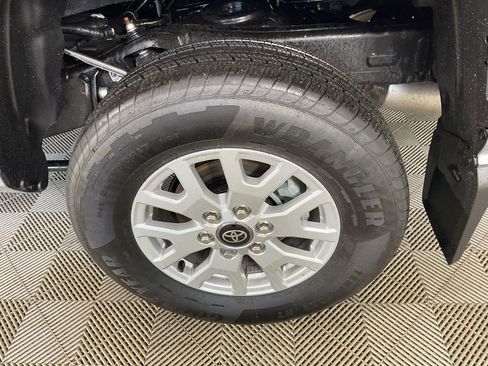 Used 2025 Toyota Tacoma SR5 image 5