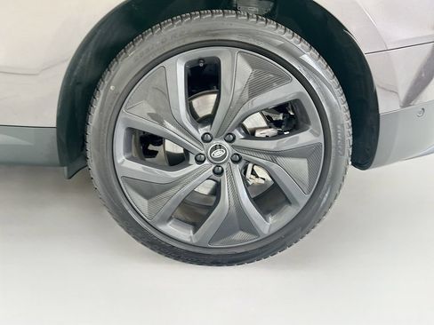 Used 2025 Land Rover Range Rover Sport SE AWD/4WD image 30