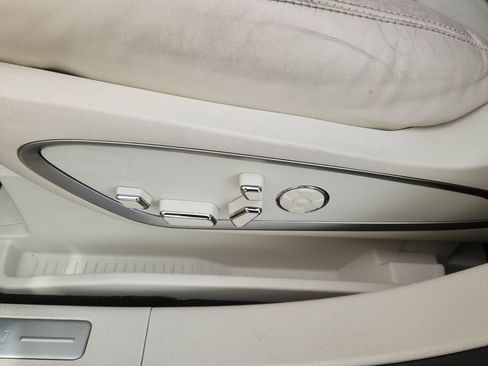 Used 2020 Lincoln Nautilus Black Label w/ Cargo Utility Package image 8