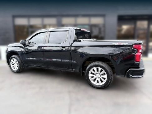 Used 2021 Chevrolet Silverado 1500 Custom image 3