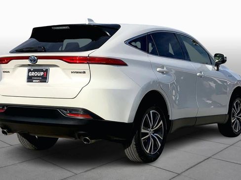 Used 2021 Toyota Venza LE image 13