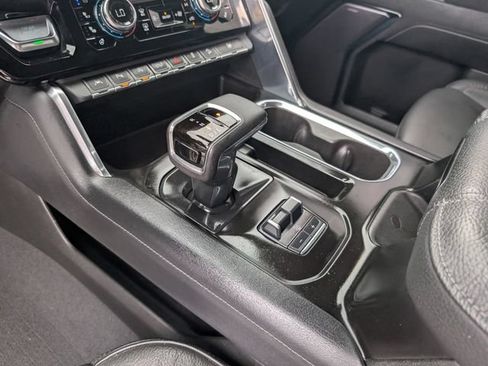 Used 2024 GMC Sierra 1500 Denali AWD/4WD image 23