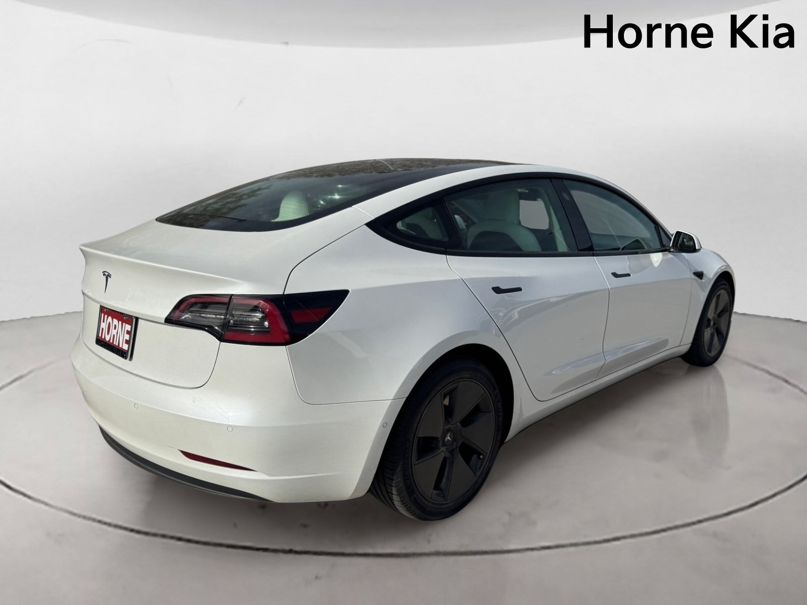 Used 2021 Tesla Model 3 Standard Range Plus RWD image 4