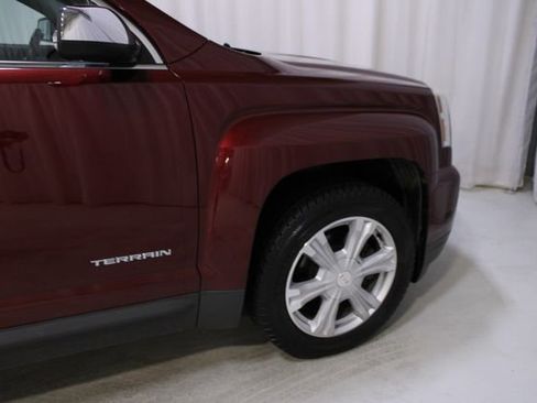 Used 2016 GMC Terrain SLT image 34