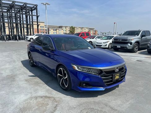 Used 2021 Honda Accord Sport image 3