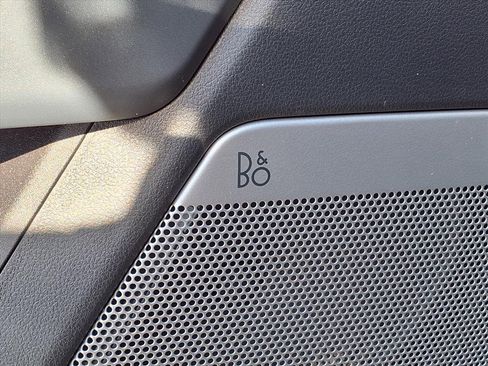 Used 2023 Ford F150 Lariat w/ Equipment Group 502A High image 29