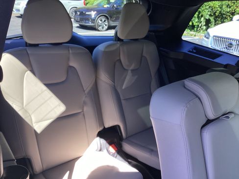 Certified 2026 Volvo XC90 B6 Plus w/ Protection Package Premier AWD/4WD image 34