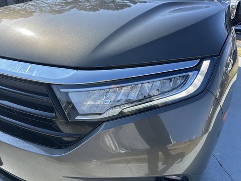 Used 2021 Honda Odyssey Touring image 6