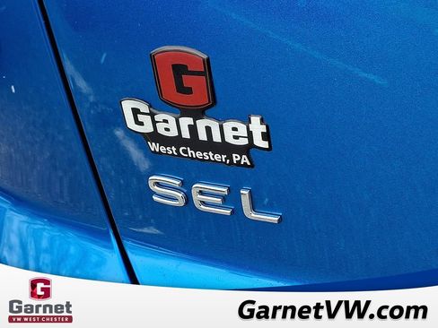 Certified 2024 Volkswagen Atlas Cross Sport SEL R-Line image 32