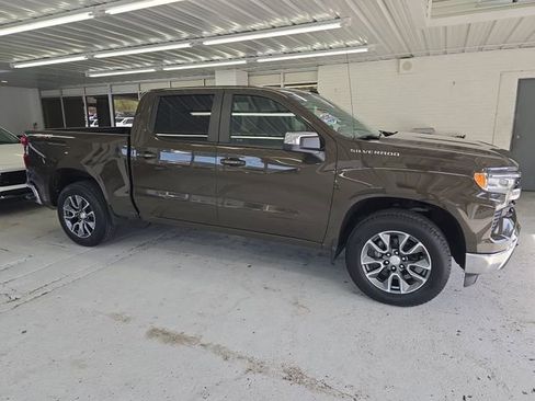 Certified 2023 Chevrolet Silverado 1500 LT AWD/4WD image 6