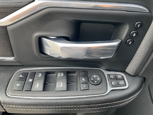 Used 2023 RAM 2500 Laramie AWD/4WD image 29