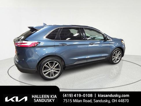 Used 2019 Ford Edge Titanium w/ Equipment Group 301A image 6