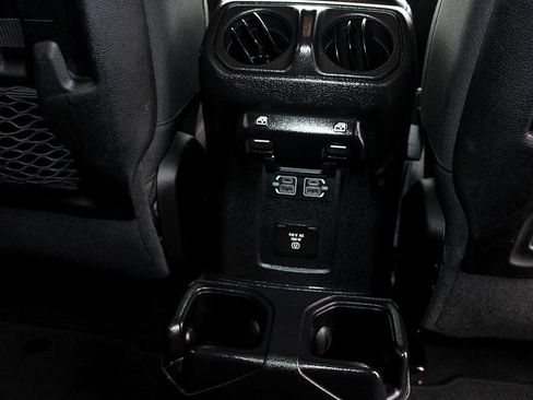 Used 2021 Jeep Wrangler Unlimited Rubicon image 27