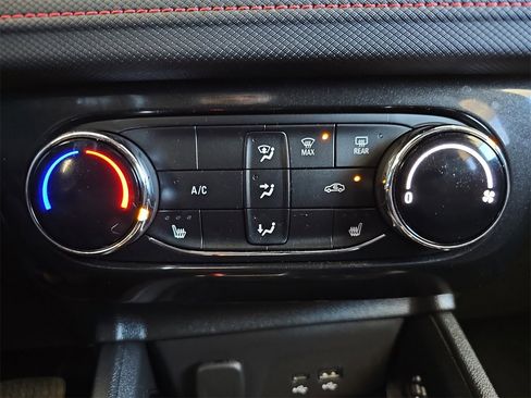 Certified 2024 Chevrolet TrailBlazer RS w/ Driver Confidence Package image 21