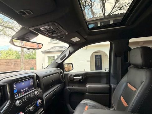 Used 2021 GMC Sierra 1500 AT4 w/ AT4 Premium Package AWD/4WD image 16