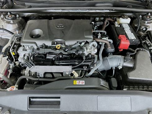Used 2024 Toyota Camry XLE image 27