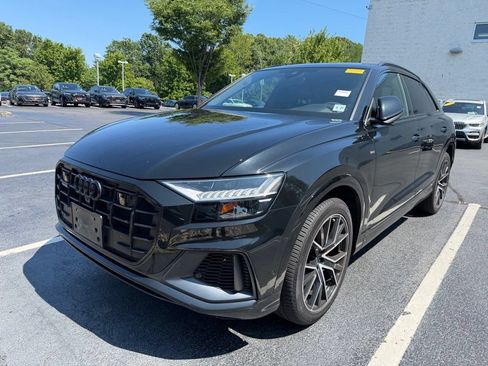 Used 2022 Audi Q8 Premium Plus w/ Premium Plus Package AWD/4WD image 1