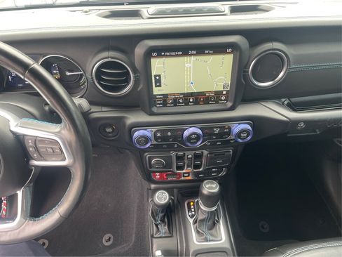 Used 2021 Jeep Wrangler Unlimited Rubicon 4xe w/ Steel Bumper Group AWD/4WD image 16