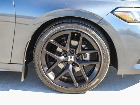 Used 2023 Honda Civic Sport image 10