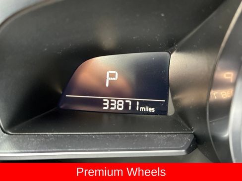 Used 2017 MAZDA MAZDA3 Grand Touring w/ Premium Equipment Package FWD image 10