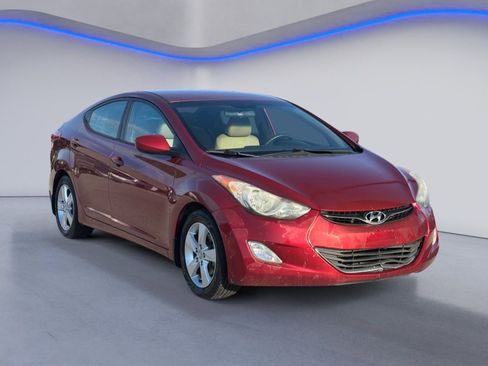 Used 2013 Hyundai Elantra GLS w/ Preferred Pkg FWD image 5
