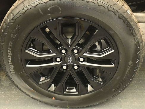 New 2026 Ford F150 Lariat w/ Equipment Group 502A High image 9