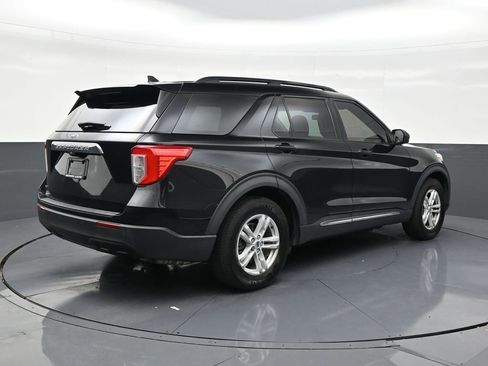 Used 2021 Ford Explorer XLT RWD image 5