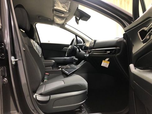 New 2026 Kia Sportage LX FWD image 12