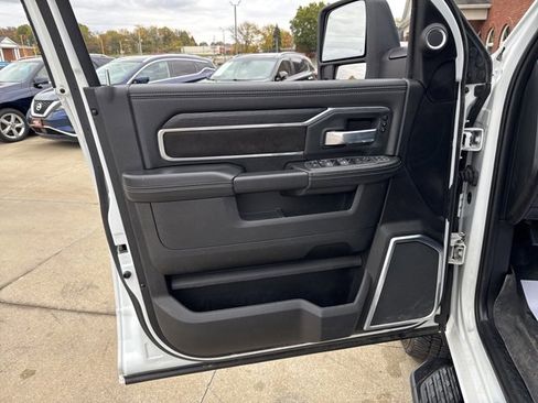 Used 2024 RAM 3500 Laramie w/ Night Edition image 22