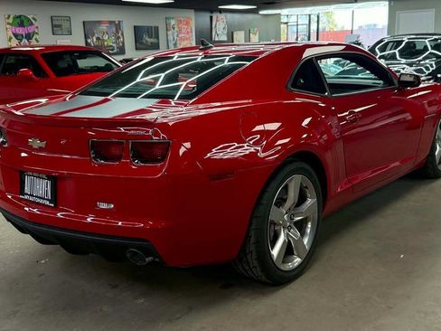 Used 2010 Chevrolet Camaro SS w/ RS Package RWD image 4