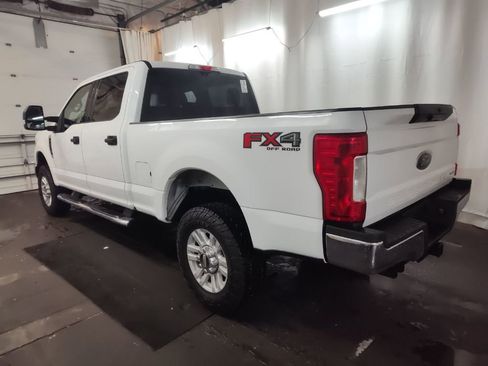 Certified 2017 Ford F250 XLT w/ FX4 Off-Road Package image 2