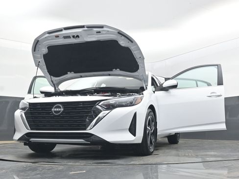 Used 2025 Nissan Sentra SV w/ All-Weather Package image 39