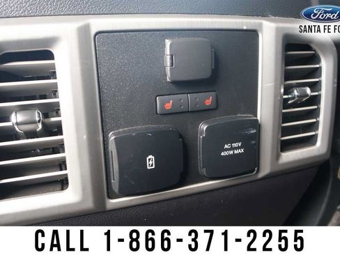 Used 2017 Ford F150 Platinum w/ Equipment Group 701A Luxury AWD/4WD image 23