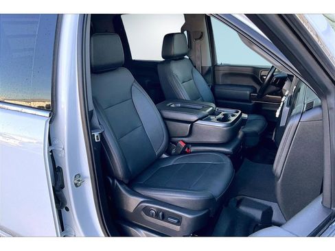 Used 2022 GMC Sierra 2500 SLT image 26