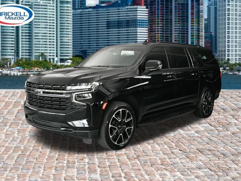 Used 2021 Chevrolet Suburban RST w/ Luxury Package RWD image 9
