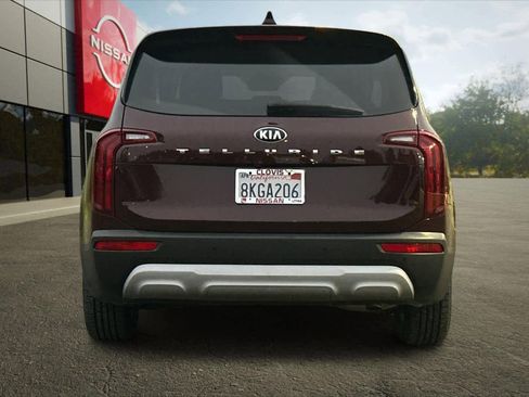 Used 2020 Kia Telluride LX image 8