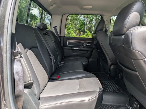 Used 2016 RAM 1500 Laramie w/ Convenience Group AWD/4WD image 16