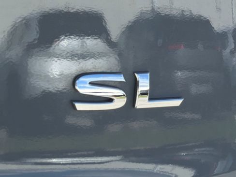 Used 2023 Nissan Rogue SL w/ SL Premium Package image 11