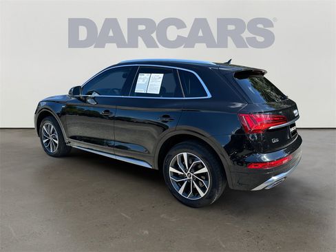 Used 2023 Audi Q5 2.0T Premium w/ Convenience Package image 5
