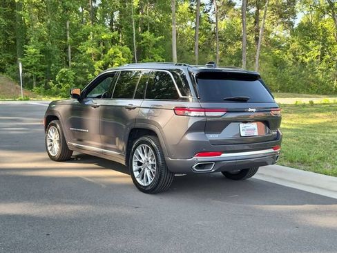 Used 2025 Jeep Grand Cherokee Summit AWD/4WD image 11