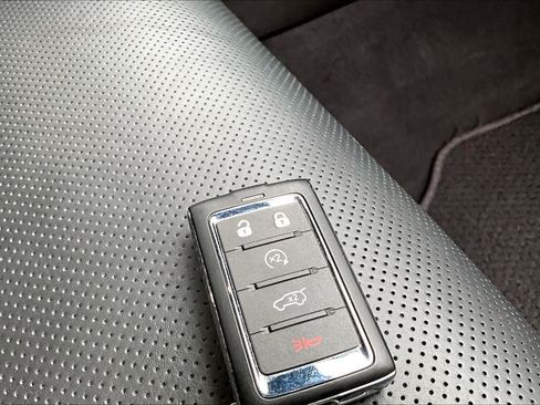 Used 2025 Jeep Grand Cherokee L Summit AWD/4WD image 15