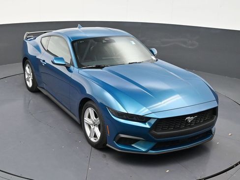 Used 2026 Ford Mustang Coupe RWD image 19