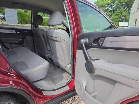 Used 2011 Honda CR-V LX image 16