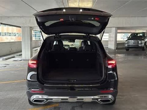 Certified 2025 Mercedes-Benz GLC 300 4MATIC image 8
